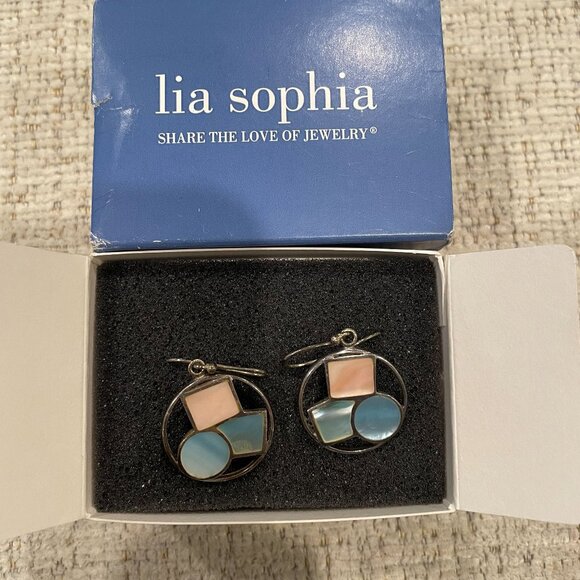 Lia Sophia Mother of Pearl Earrings - Picture 1 of 2